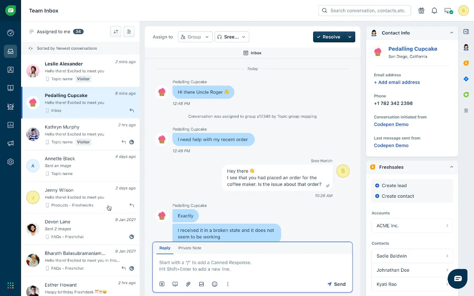 The Freshchat team inbox: the conversation list, the chat and the customer context