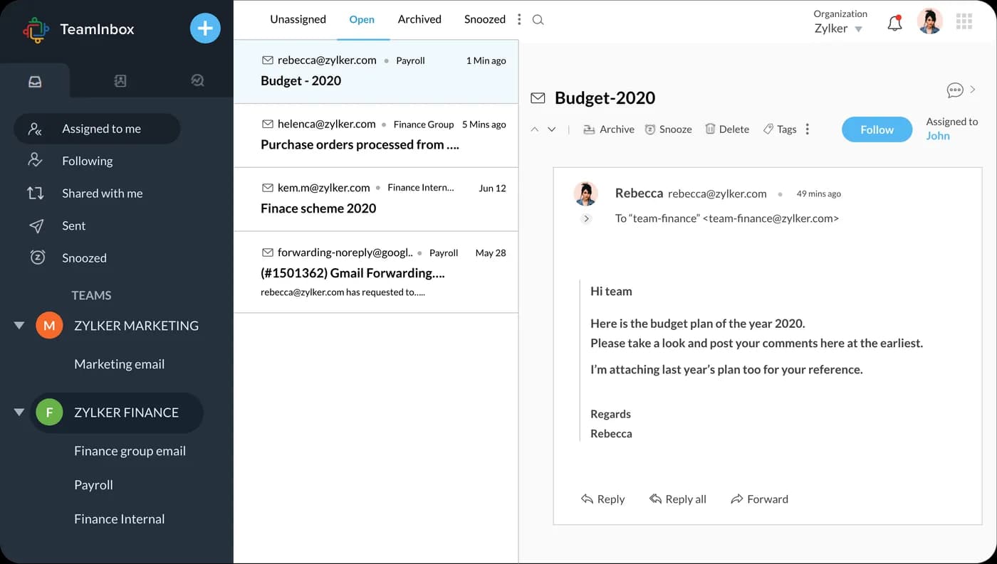 The Zoho Desk ticket view: the queue, the ticket with Zia's suggestions and the contact